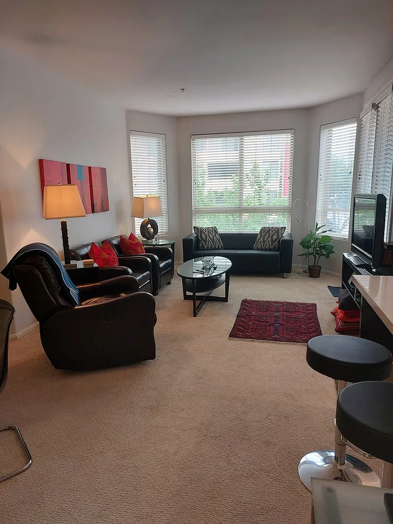 2 bed, 2.0 bath, $5,875 — Photo 3