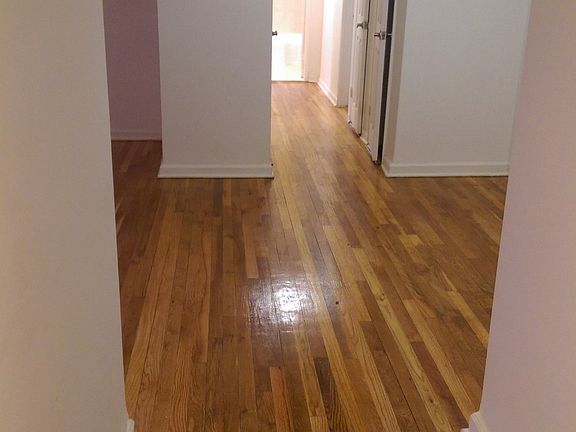5th image of 6712 Yellowstone Blvd #E