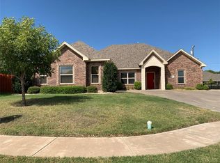 1606 Belle Plain Dr, Cleburne, TX 76033