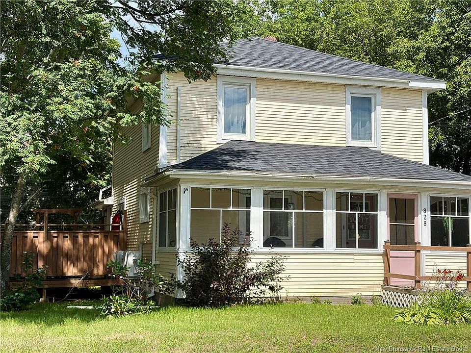 1st image of 828 Landry St