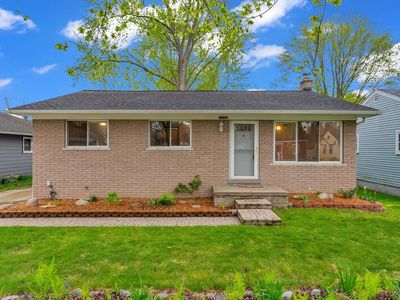39344 Ormsby St, Clinton Township, MI, 48036