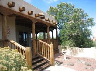 11 Bluebird Rd, Placitas, NM 87043