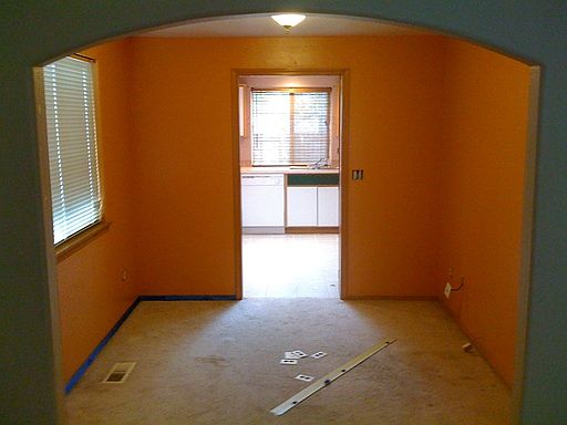 4th image of 523 SE 73rd Ave