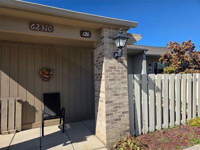 62310 Arlington Cir Unit 4, South Lyon, MI, 48178