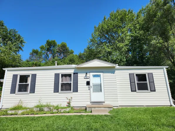 805 N 78th St, Omaha, NE 68114