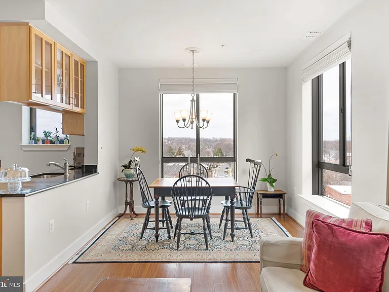 1200 N Hartford St #601 — Photo 9
