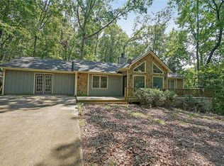 9980 Woodruff Rd, Chattahoochee Hills, GA 30268