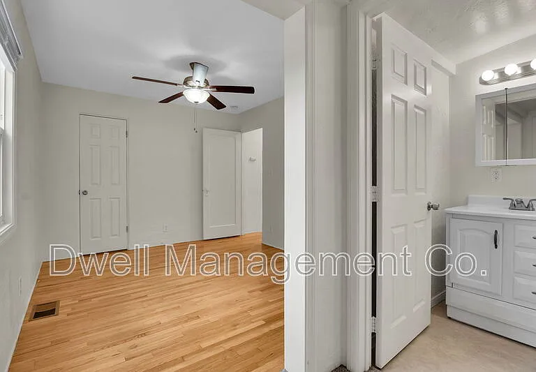 8841 Almond Rd — Photo 16