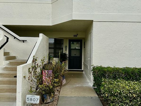 5807 Parkwalk Dr