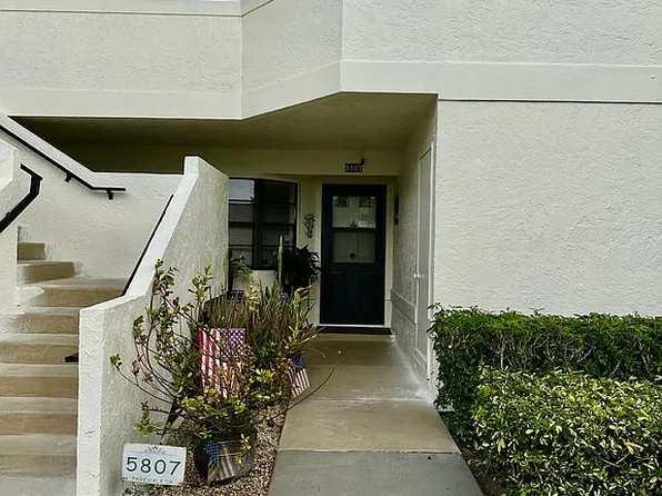 5807 Parkwalk Dr, Boynton Beach, FL 33472