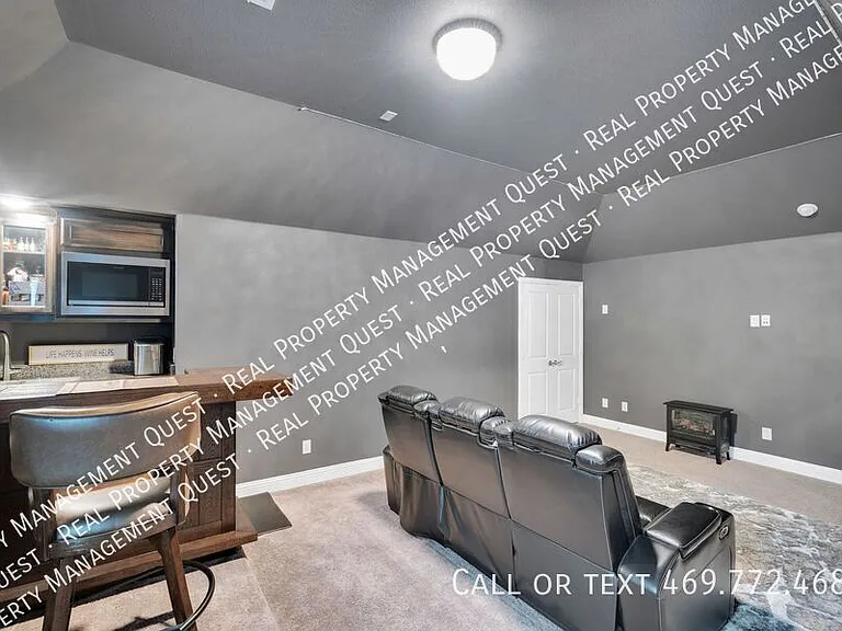 1767 Shumard St — Photo 24