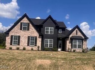 7524 Newbury Dr, Olive Branch, MS 38654