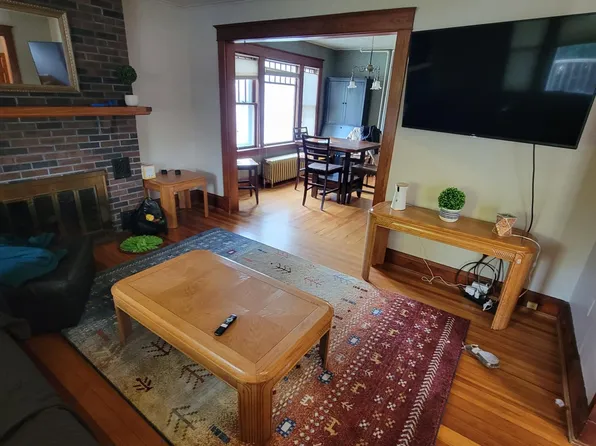 50 Mansion St, Essex Junction, VT 05404