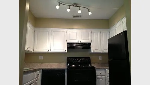 7580 La Fontaine Dr #B Photo 1