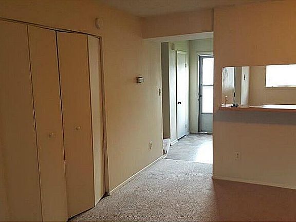 4th image of 3948 Pollypine Dr