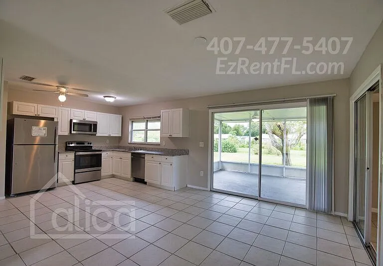 6667 Carovel Ave — Photo 8