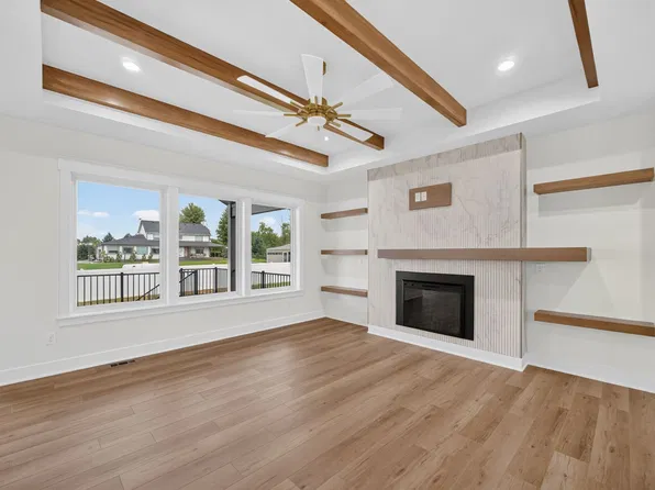 255 NW Woodmoor Dr, Waukee, IA 50263