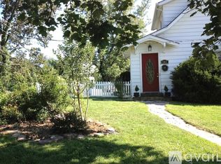 202 Hendren Ave, Staunton, VA 24401