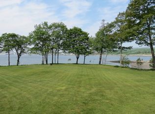 59 Jameson Point Rd #59, Rockland, ME 04841