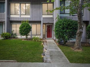 1738 Quail Ridge Rd, Raleigh, NC 27609