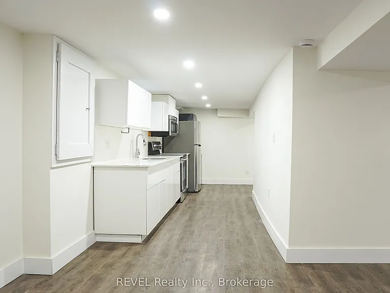 50 Pelham Rd #LOWER — Photo 16