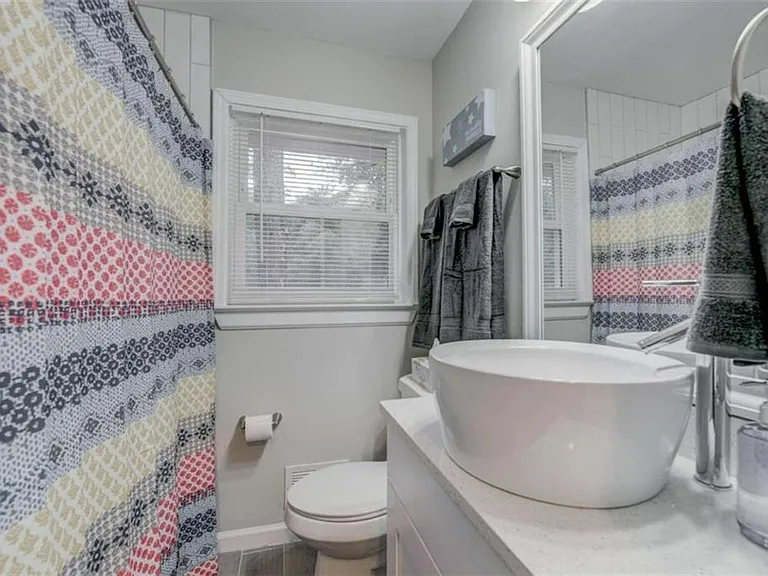 3041 Pasadena Dr — Photo 13