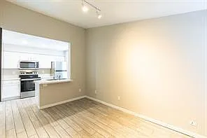3900 Woodchase Dr #132 — Photo 3