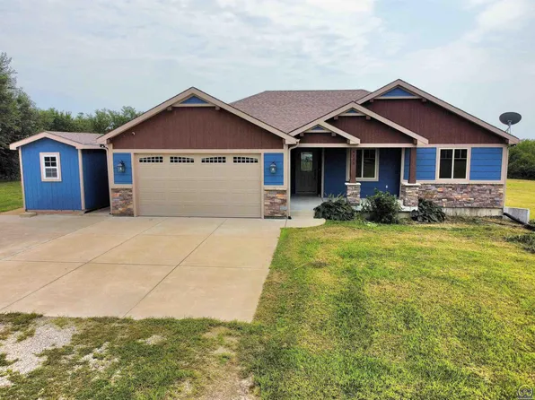 6235 NW 70th St, Topeka, KS 66618