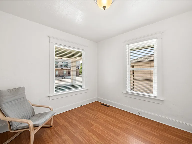 609 E Wilmington Ave — Photo 14