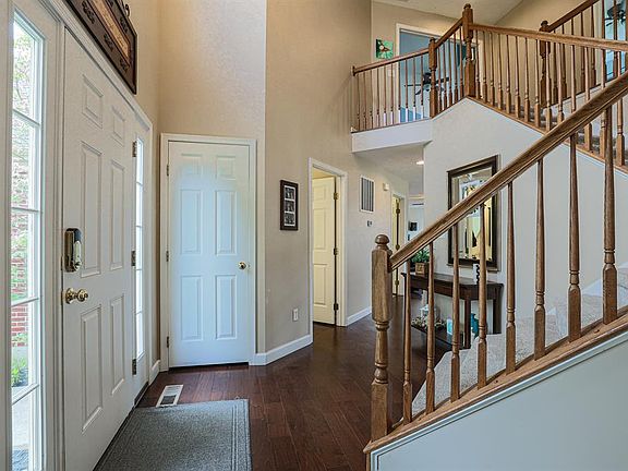 5th image of 3321 Greycliff Trl