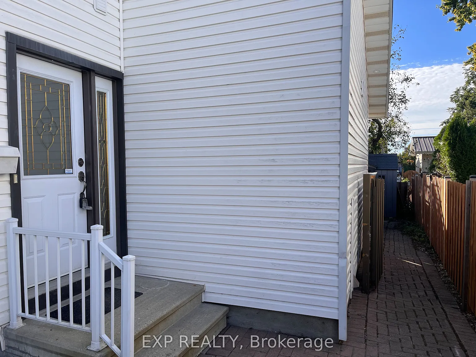 2 bed, $2,650 — Photo 2