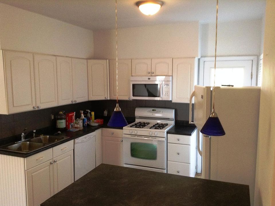 1st image of 1030 Wilcox Ave #2