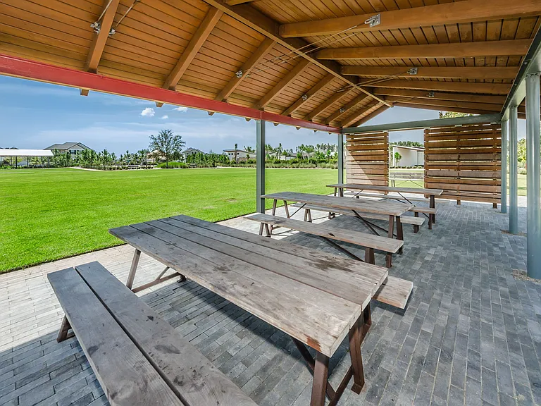 82-web-or-mls-33-Whitfield Park_06112026