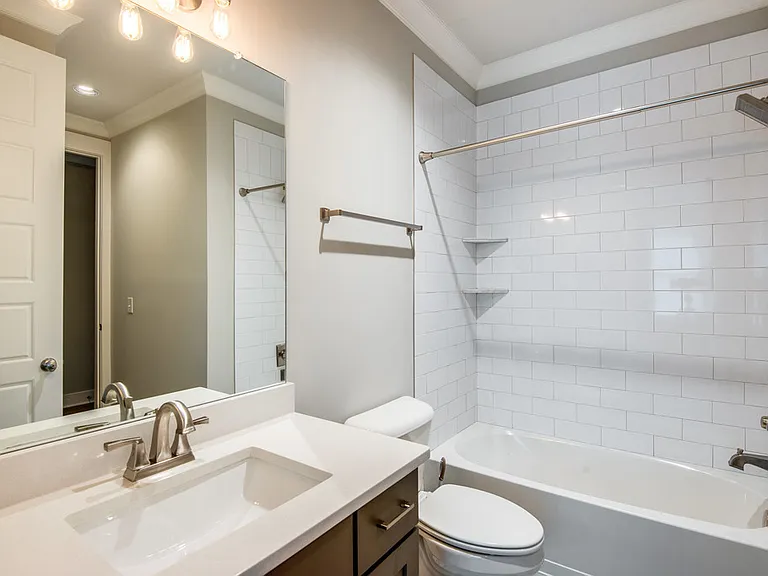1815 Ridley Blvd #6 — Photo 6