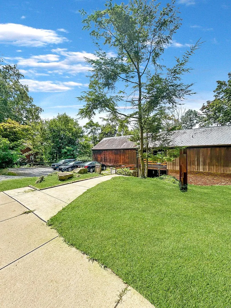 1530 Barr Ave - Crafton — Photo 4
