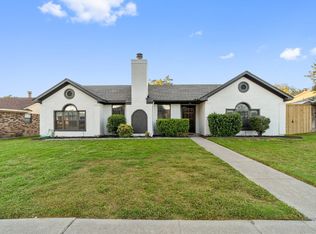 1013 Summertree Cir, Plano, TX 75025