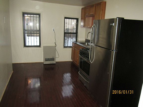 3rd image of 1905 Pacific St #B1