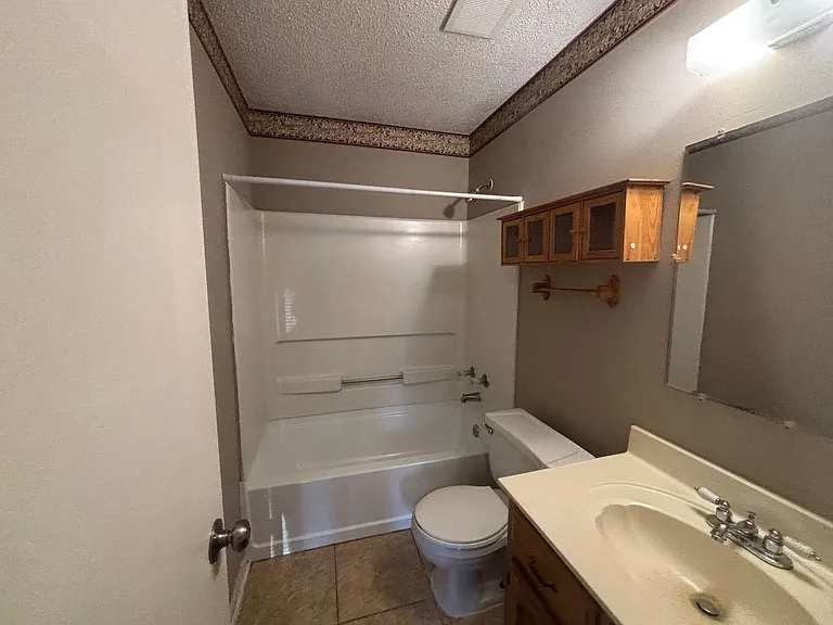 3972 Schoolfield Cv — Photo 10