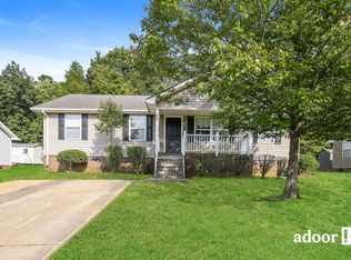 2703 Westerwood Village Dr, Charlotte, NC 28214