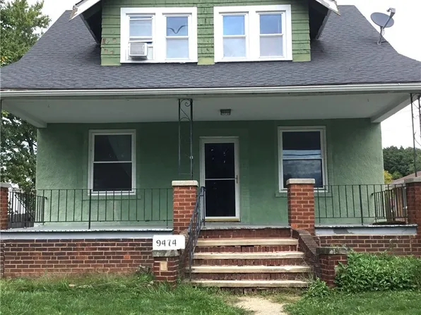 9474 Roxbury Rd, Parma Heights, OH 44130