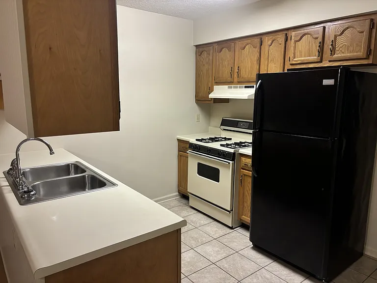 210 Theobald Ln #3 — Photo 4