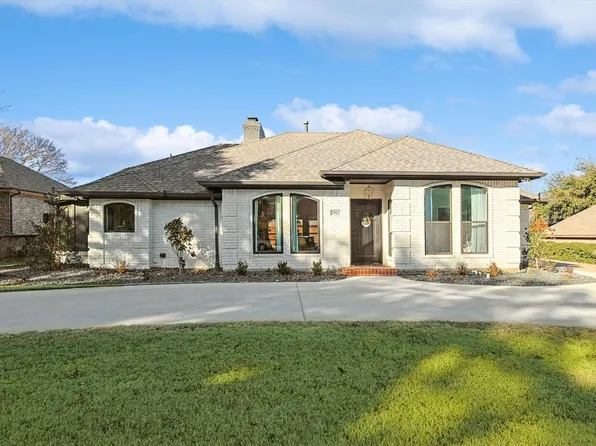 2912 Scenic Dr, Grapevine, TX 76051