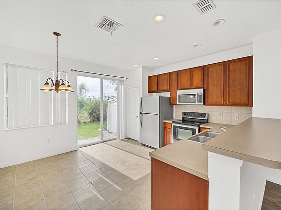 5th image of 5354 Paradise Cay Cir