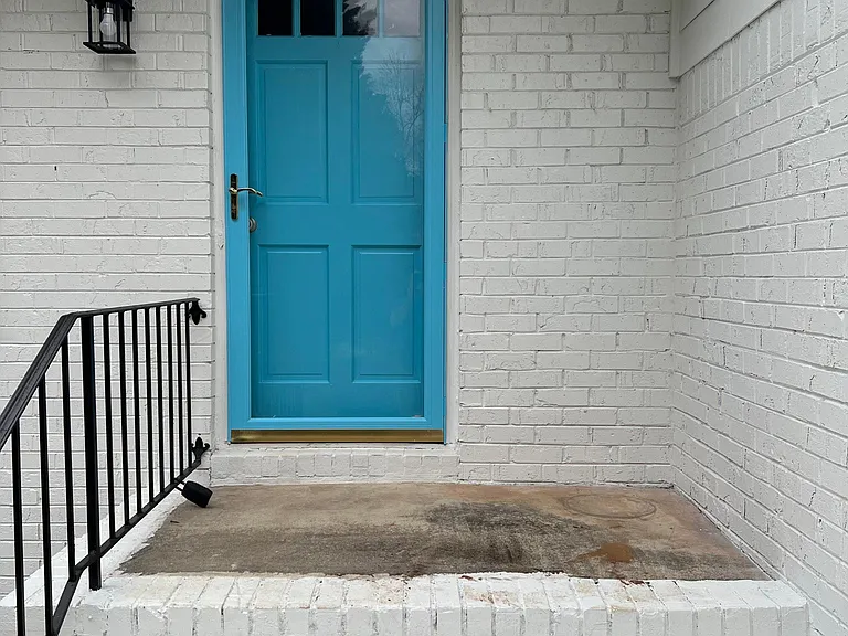 6959 Lockridge Dr — Photo 3