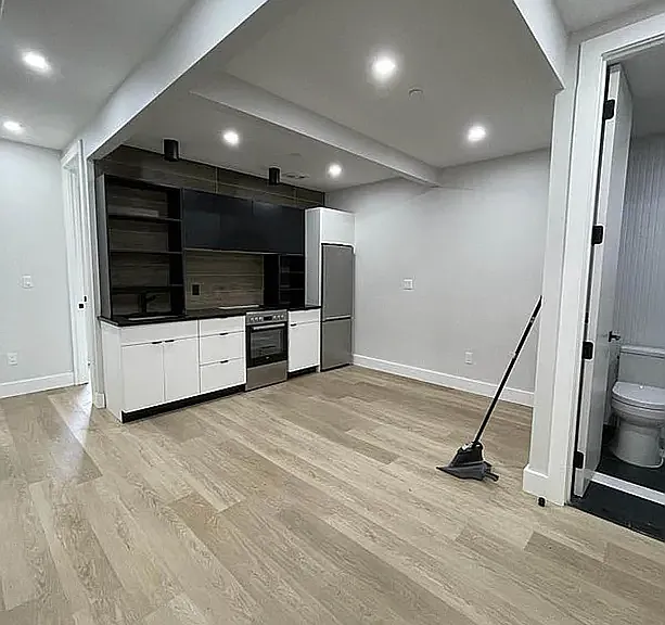 727 Dekalb Ave #3A — Photo 5