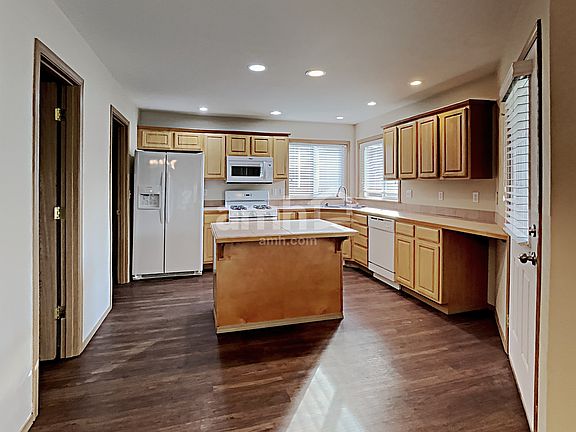 3rd image of 17814 25th Avenue Ct E