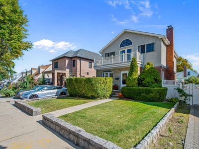 7-35 Leggett Place, Flushing, NY, 11357