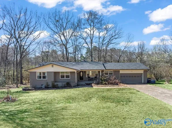 1005 9th St NW, Arab, AL 35016