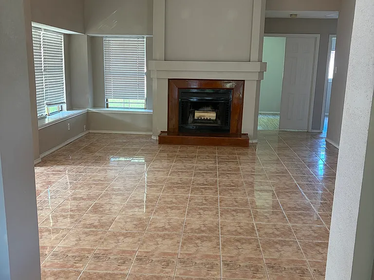 13210 Larkplace Dr — Photo 3