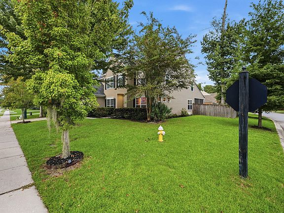 2nd image of 8512 Marsh Overlook